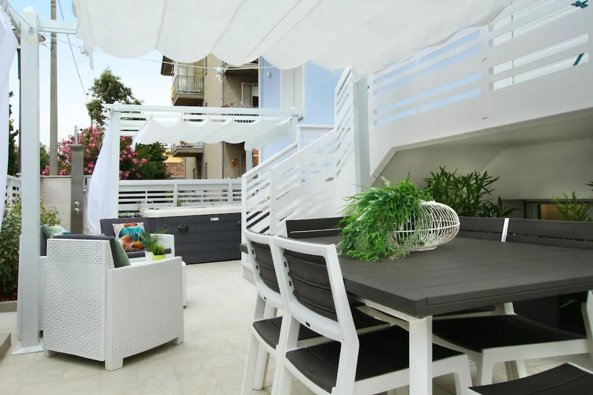 Mare Mosso Apartment With Private Jacuzzi San Mauro Mare